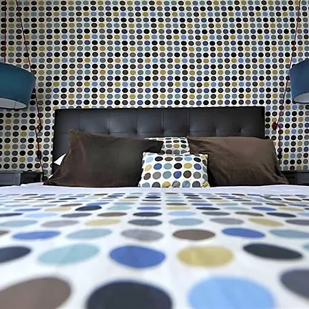 Ze 4* Paris