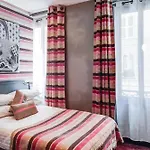 Ze 4* Paris