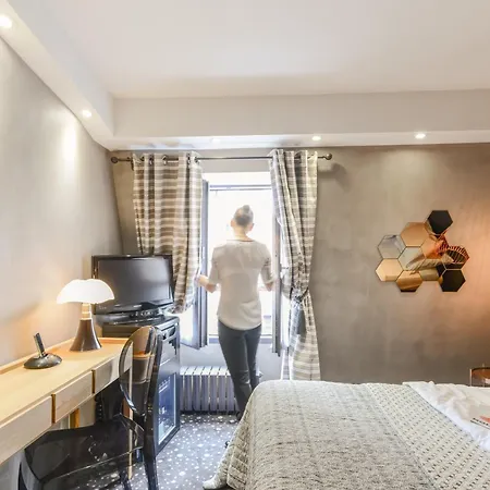 Ze 4* Paris