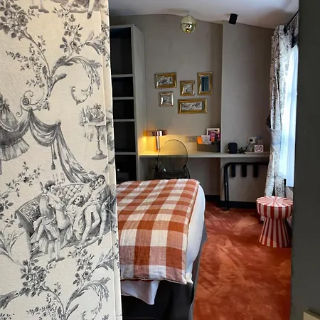 Hotel Ze
