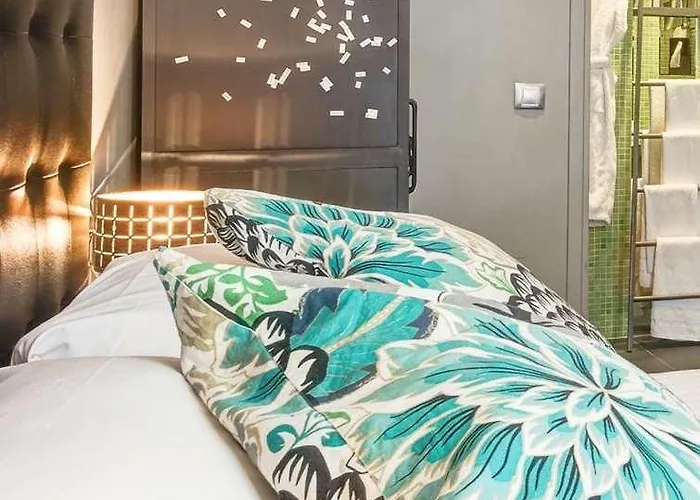Ze Otel